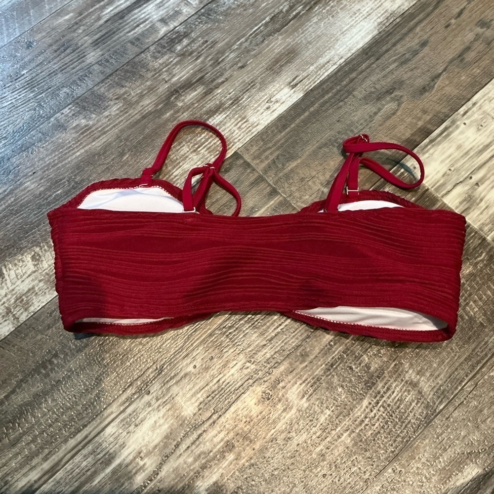 Red Bikini Set Size Large - Picture 3 of 9